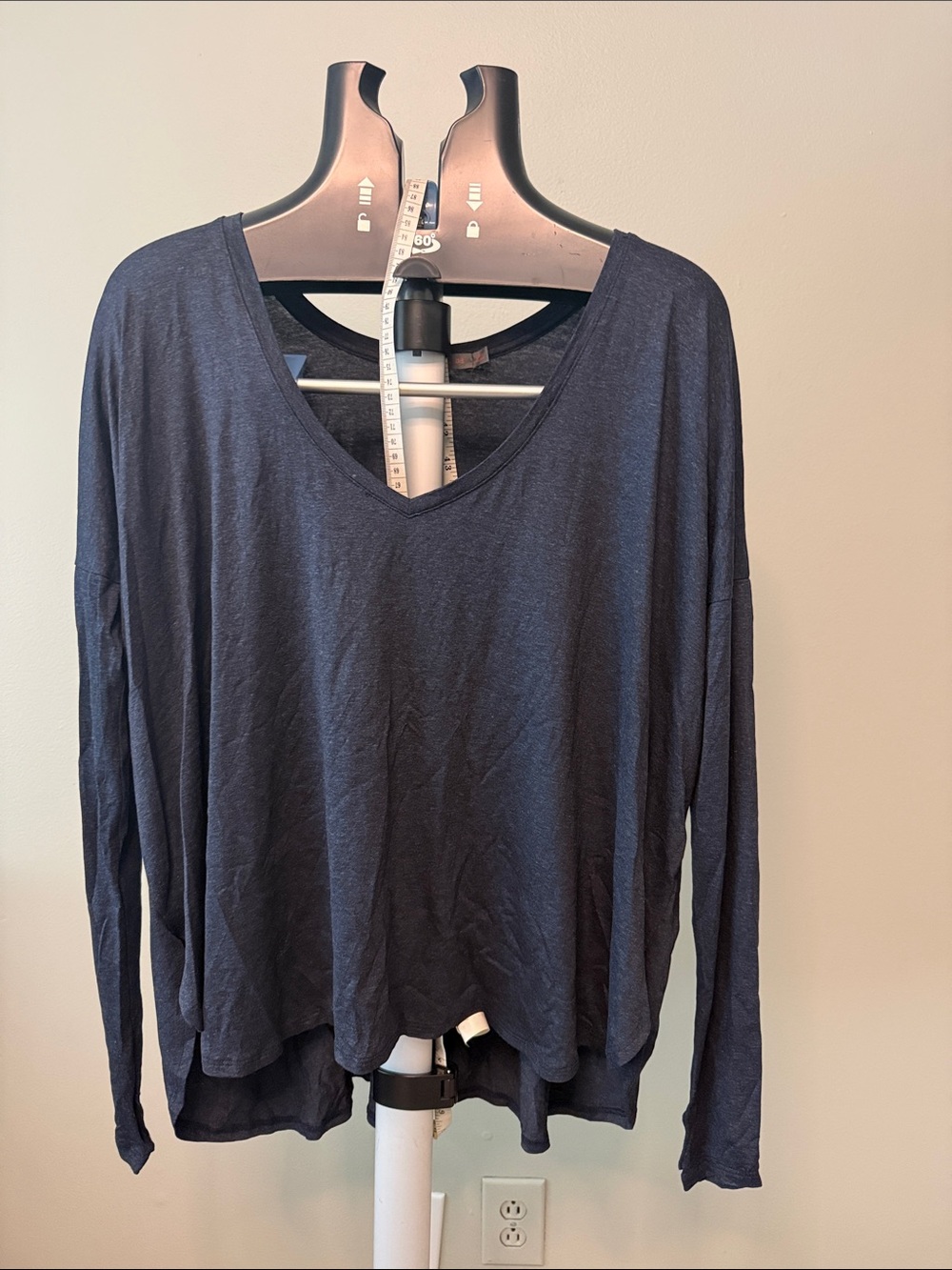 Feel The Piece Navy Long Sleeve V-Neck Top O/S